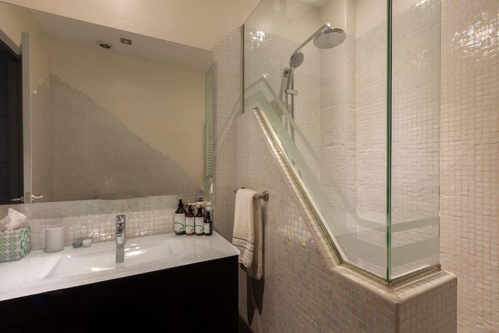 Downtown Madrid - Gran Via - Business Ready Appartement Buitenkant foto